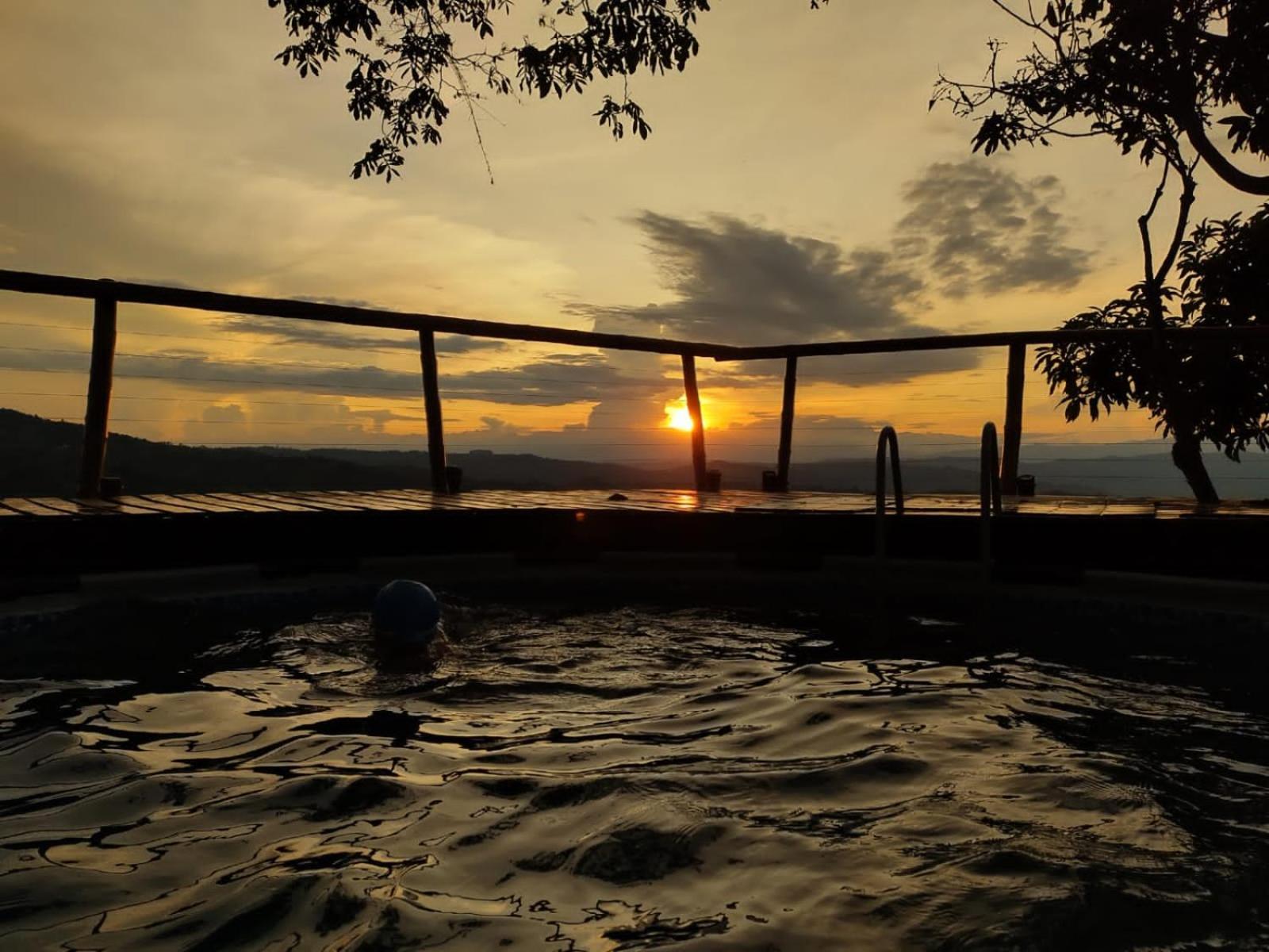 Отель Glamping Orosierra Чинчина Экстерьер фото